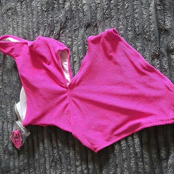 *BUNDLE* 3 One Piece Swim Suits in a M, 8, & 10 - Picture 6 of 12